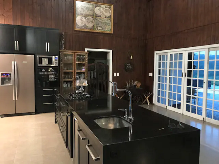Casa Lavanda com 4 quartos e spa externo
